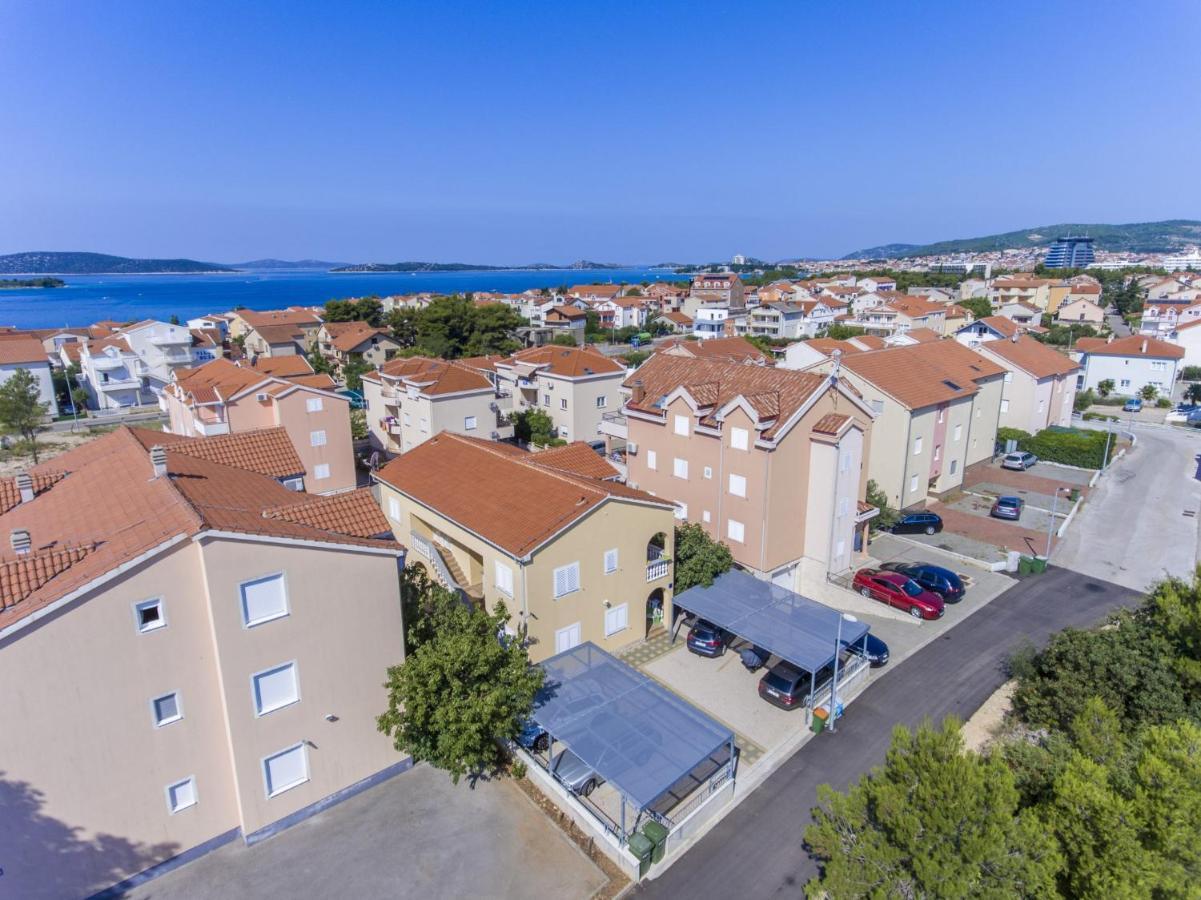 Apartments Dalibor 沃迪切 外观 照片